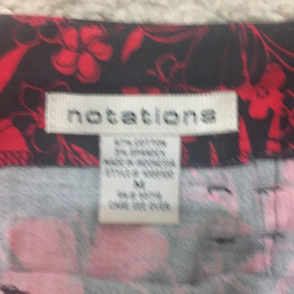 Adorable black and red flower pattern skirt. - Picture 2 of 3